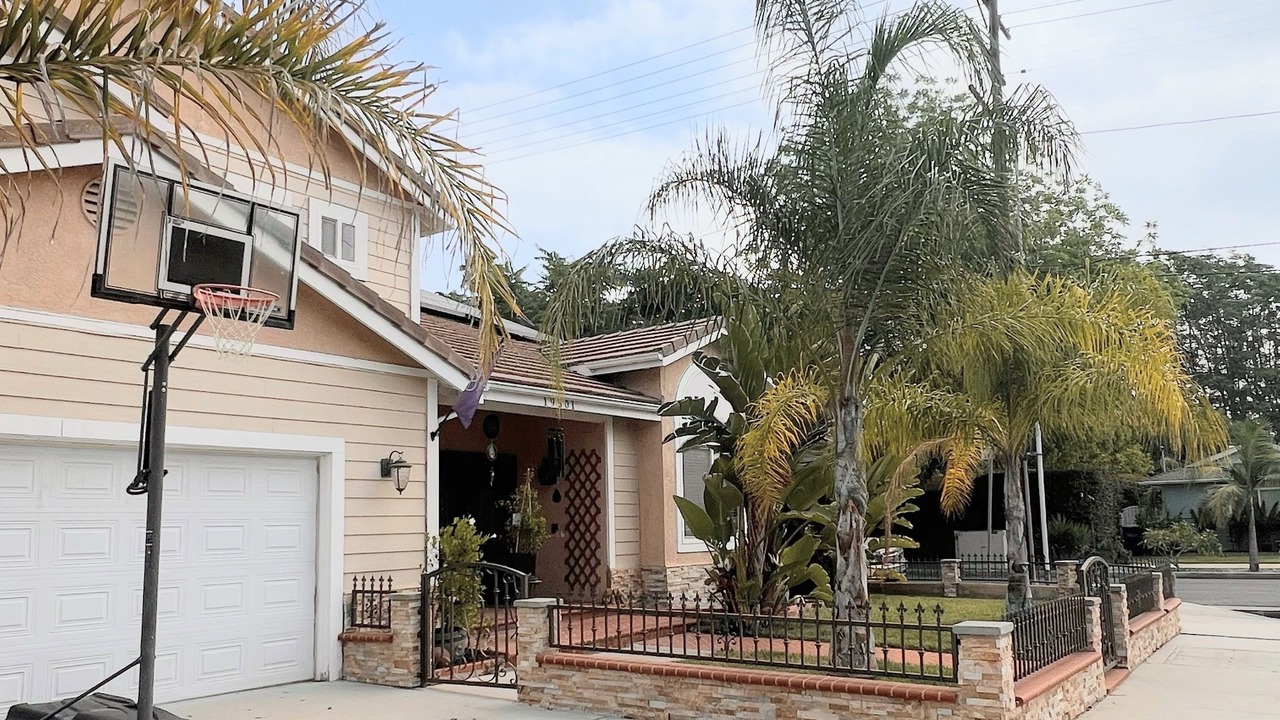 Photo of Outdoor in Reseda