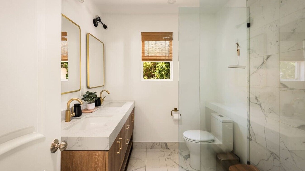 Photo of Bathroom in North Hollywood