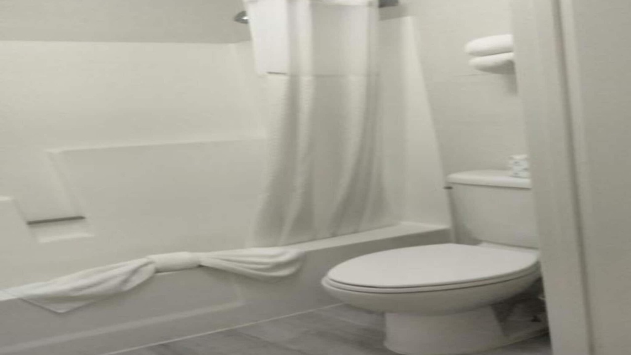 Photo of Bathroom in Barstow