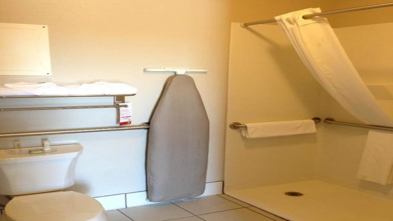 Photo of Bathroom in Barstow