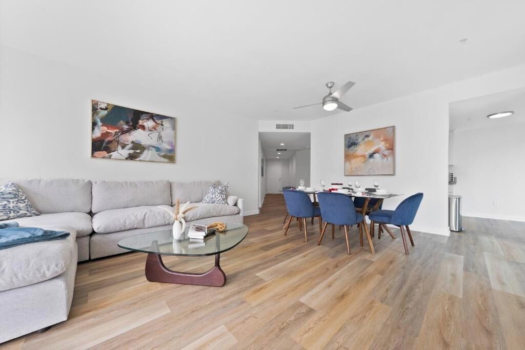 Photo of Livingroom in Marina del Rey
