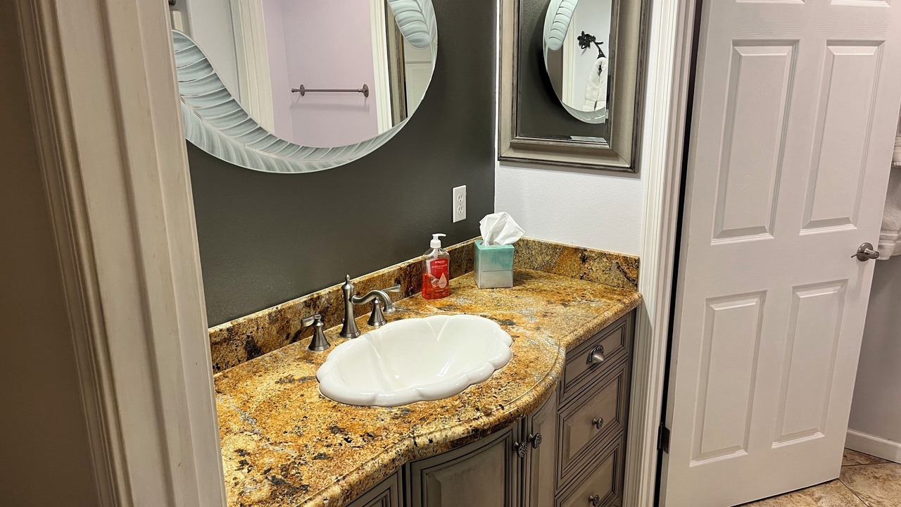 Photo of Bathroom in Parker Strip
