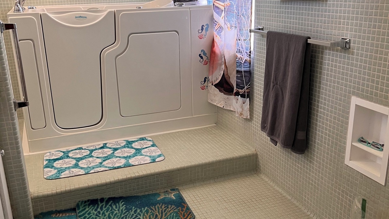 Photo of Bathroom in Woodland