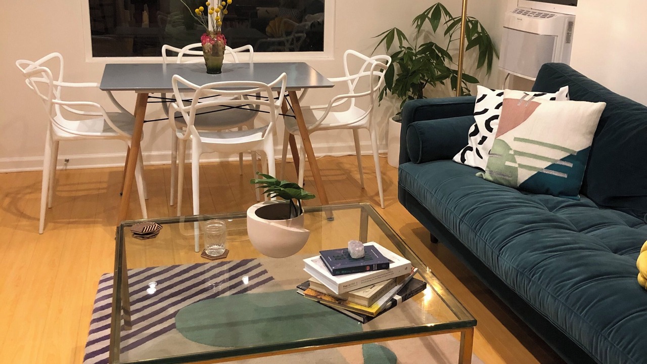 Photo of Livingroom in Sunset Junction