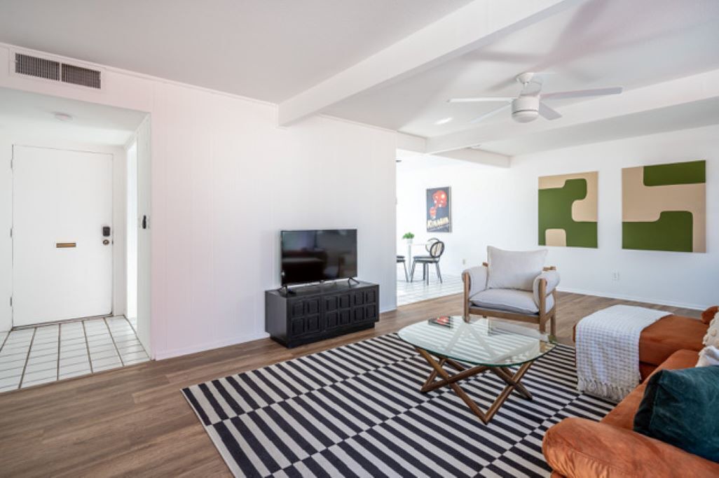 Photo of Livingroom in Uptown Design District