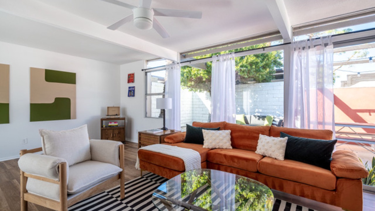 Photo of Livingroom in Uptown Design District