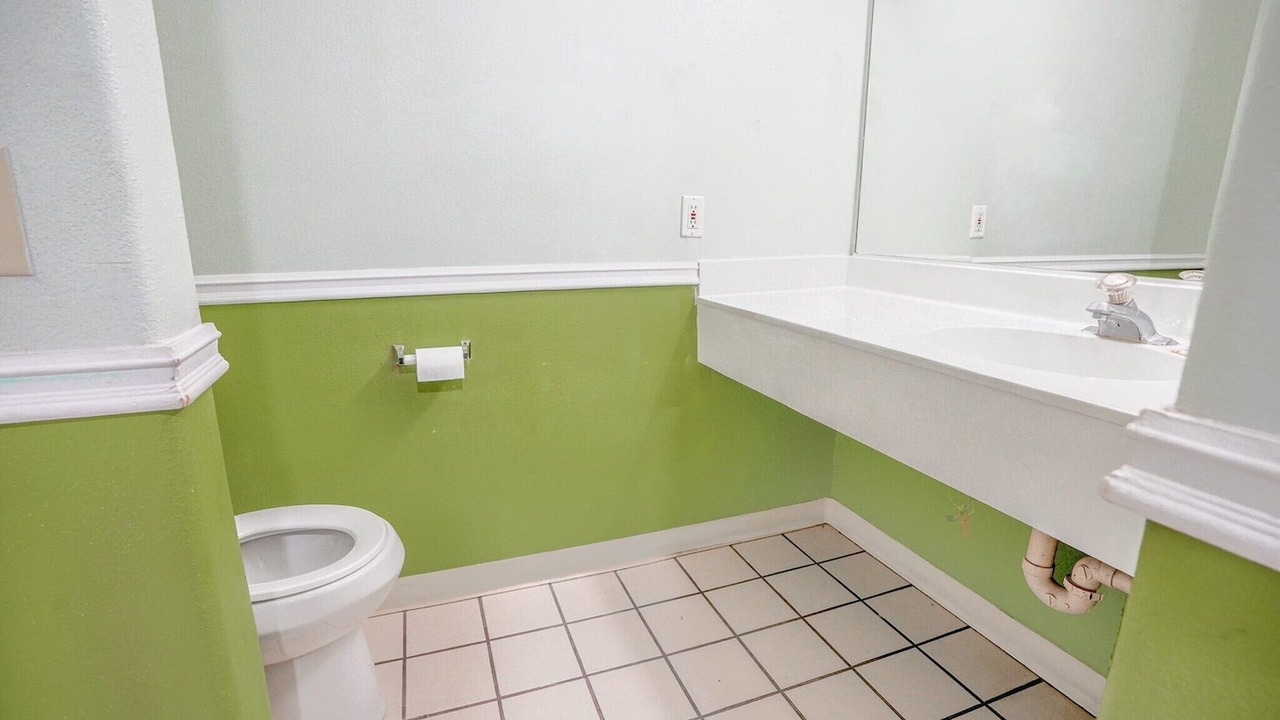 Photo of Bathroom in Hesperia