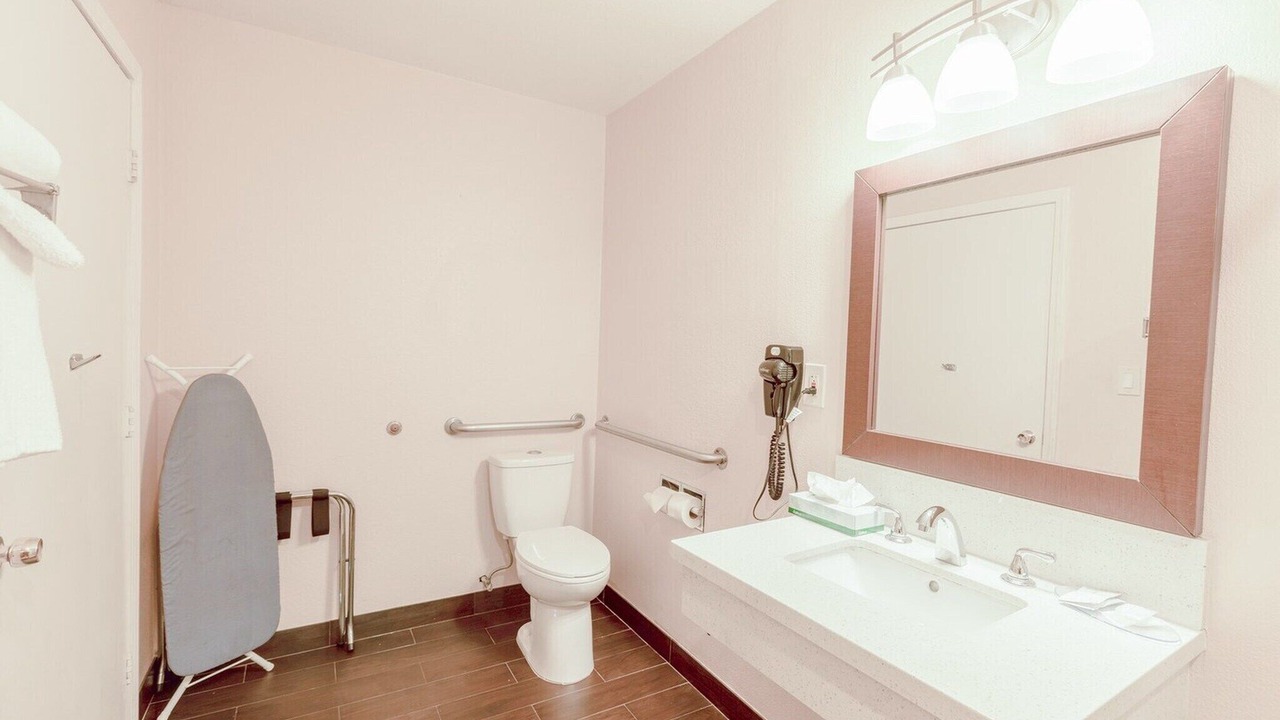 Photo of Bathroom in Loma Alta