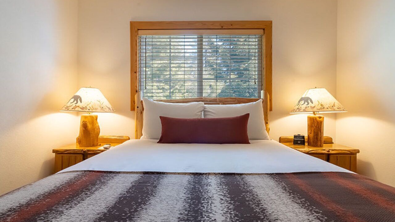 Photo of Bedroom in Tahoya Shores