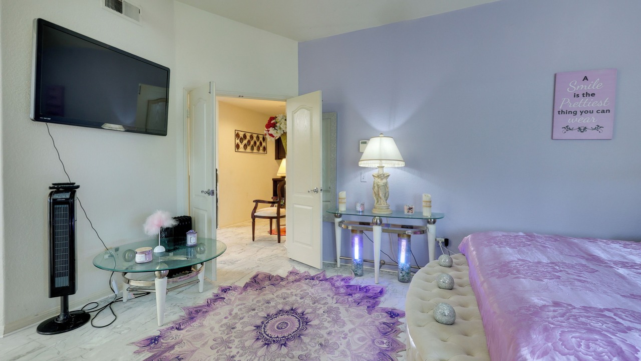 Photo of Bedroom in North Valley