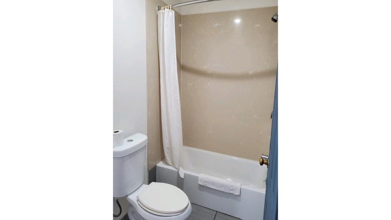 Photo of Bathroom in Oakland