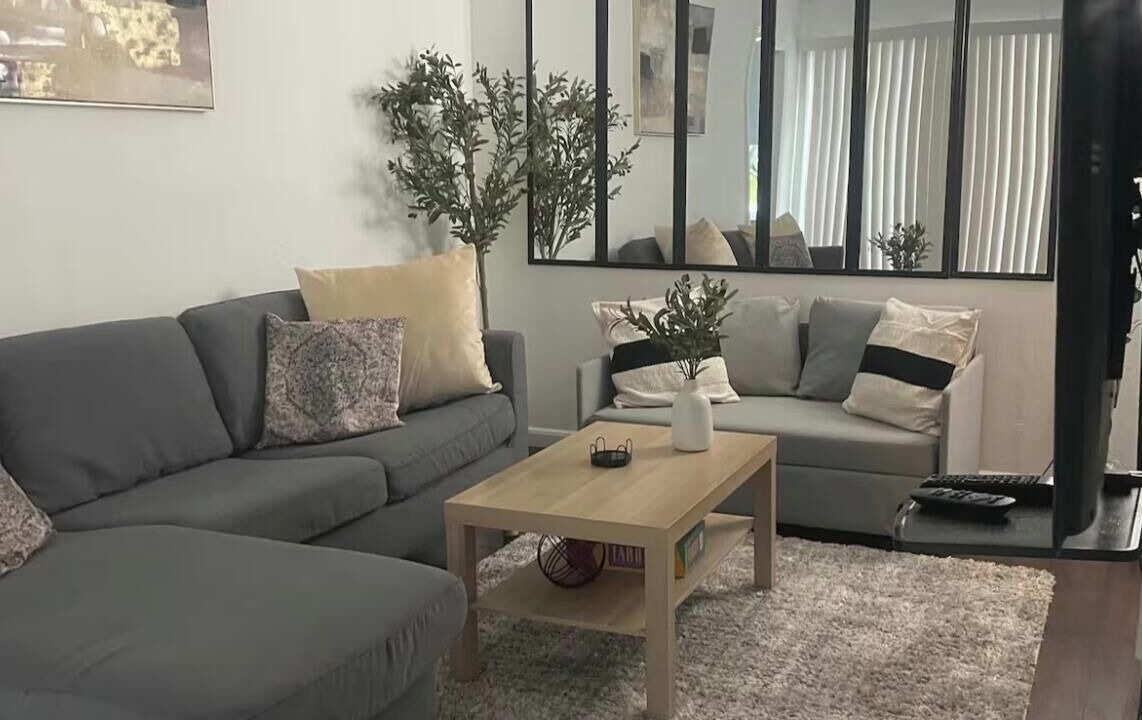 Photo of Livingroom in May Valley