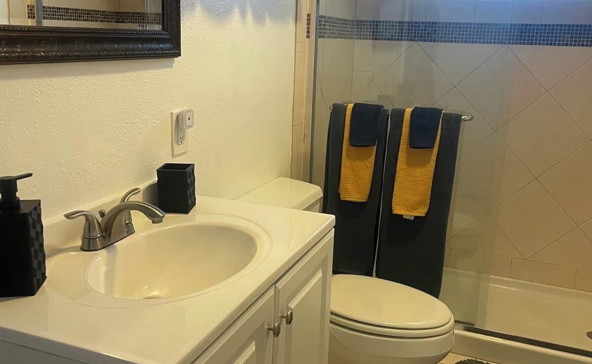 Photo of Bathroom in May Valley