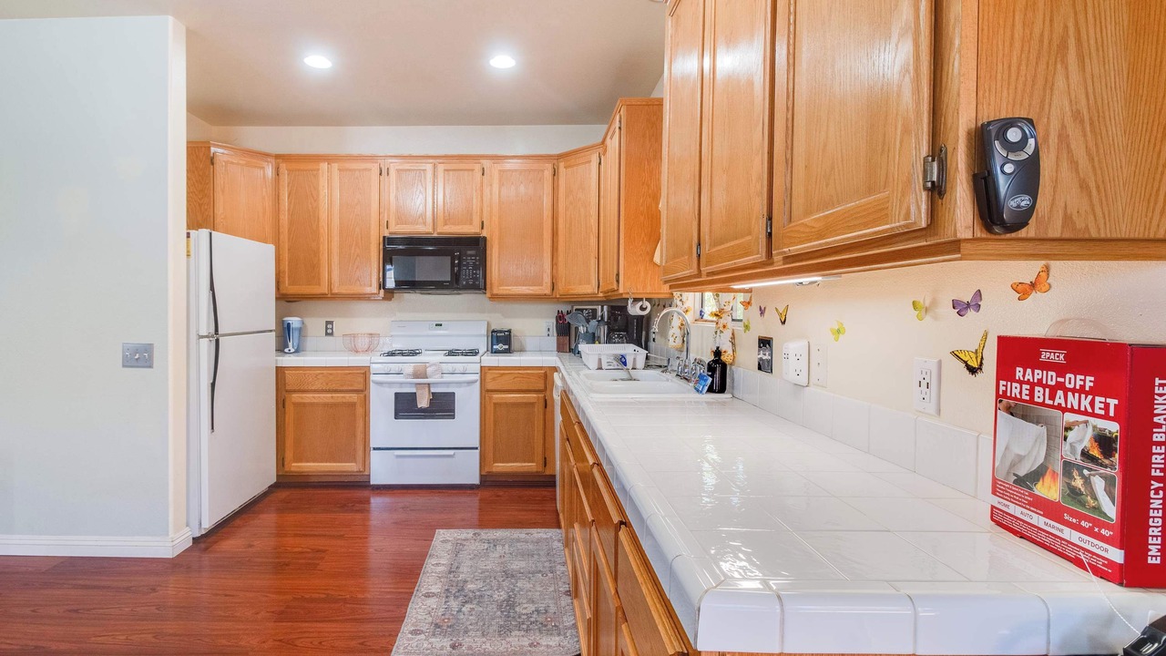 Photo of Kitchen in Lake Elsinore