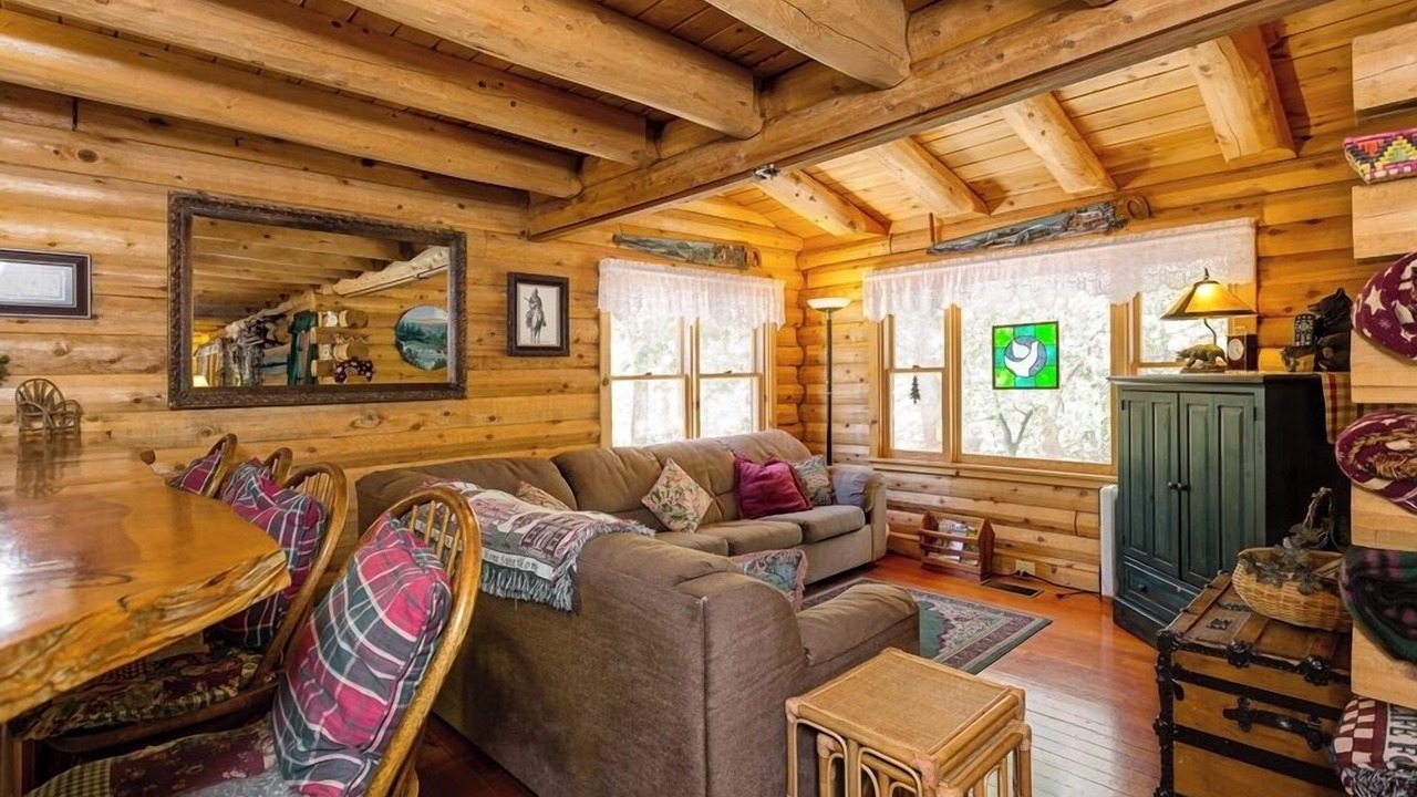 Photo of Livingroom in Fern Valley