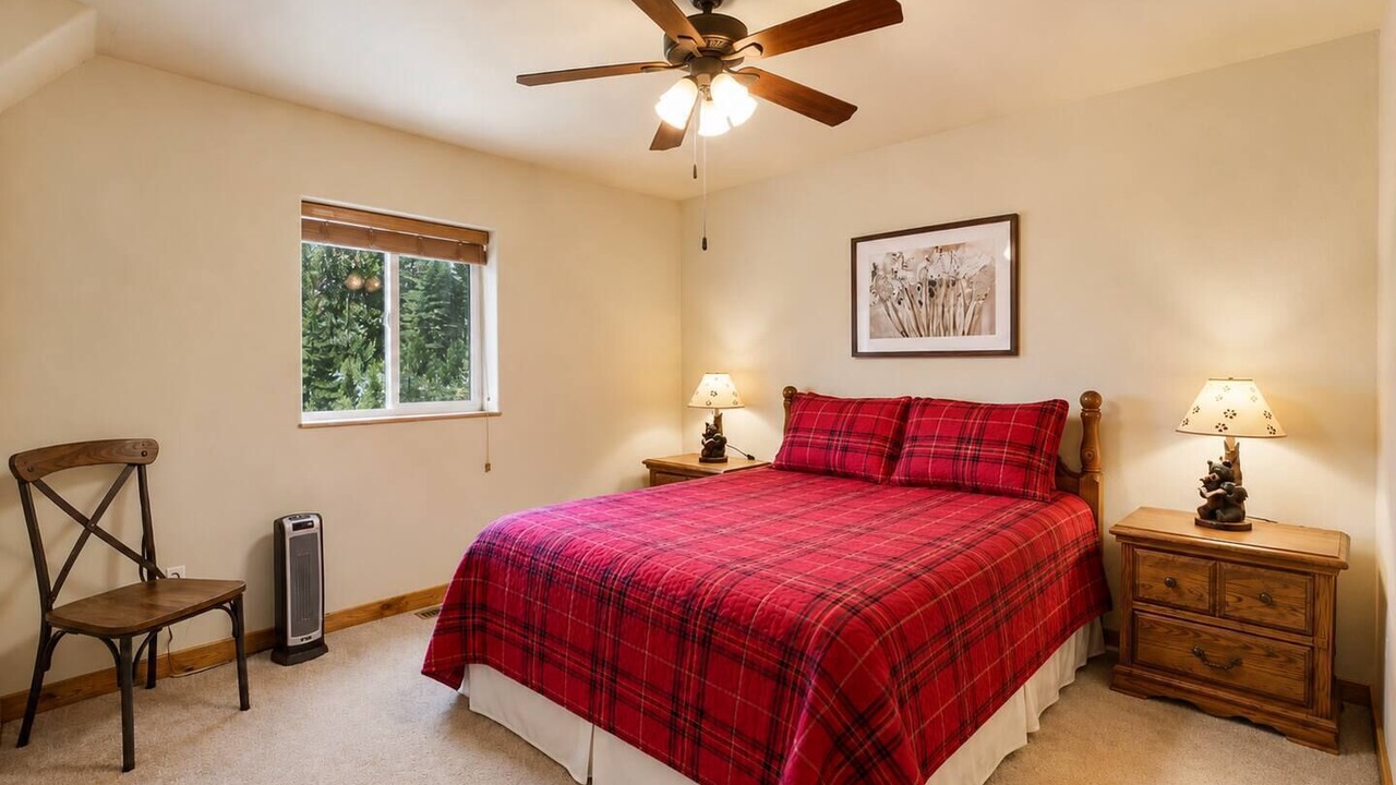Photo of Bedroom in Shaver Lake