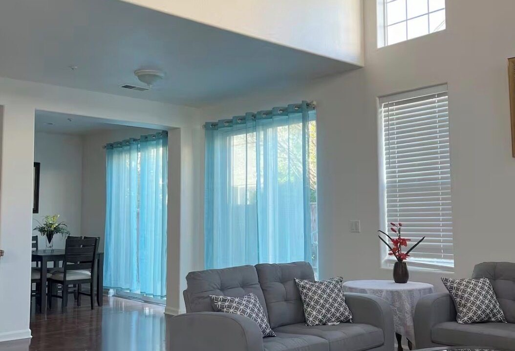 Photo of Livingroom in Salinas