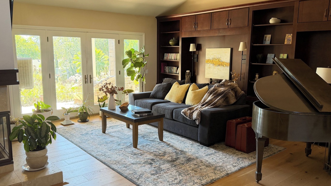 Photo of Livingroom in Poway