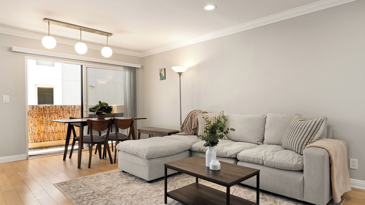 Photo of Livingroom in Sawtelle