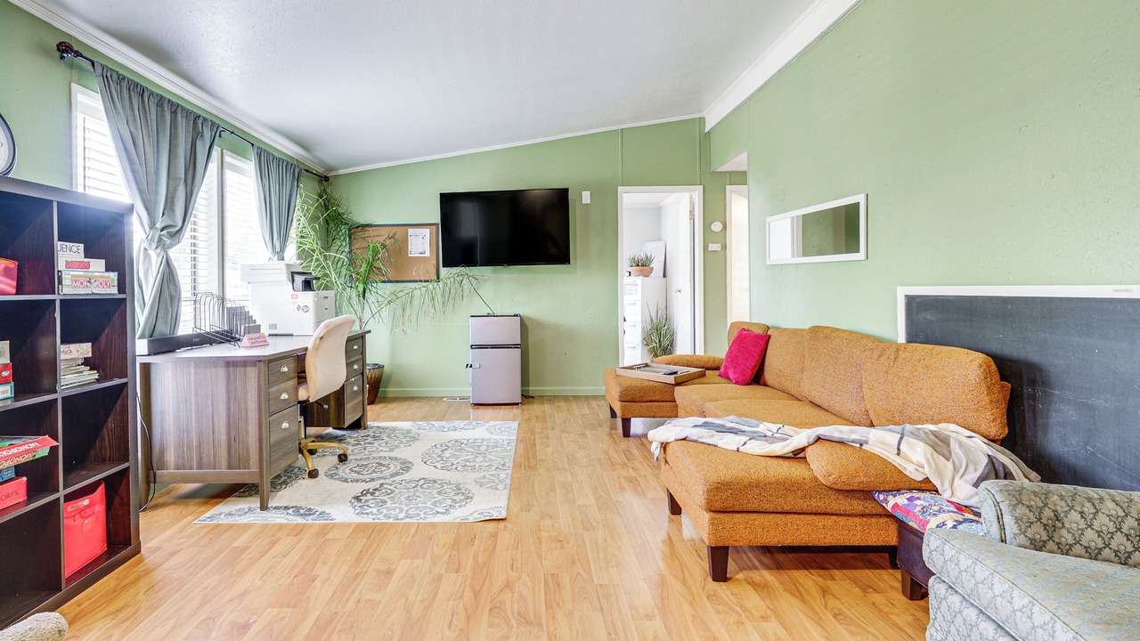 Photo of Livingroom in Clear Lake