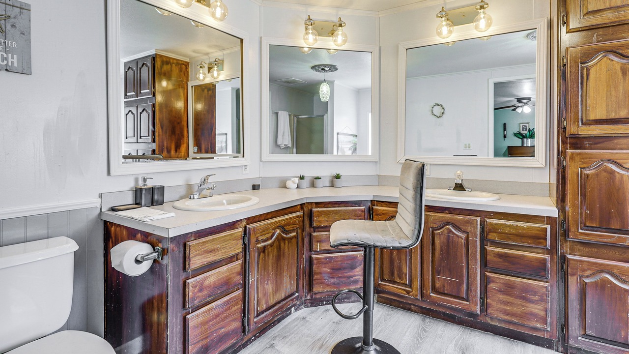 Photo of Bathroom in Clear Lake