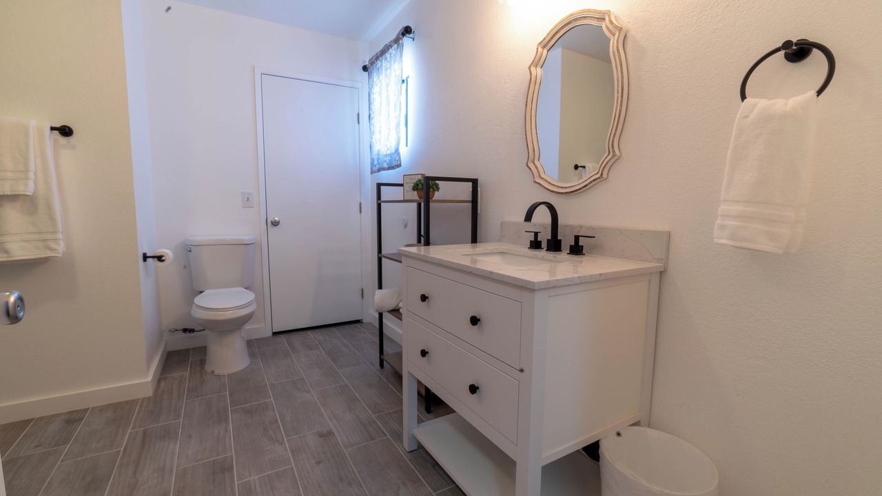 Photo of Bathroom in Holiday Shores