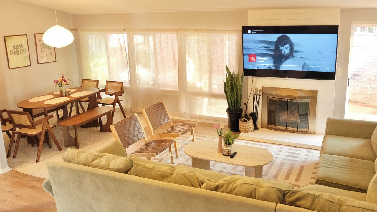 Photo of Livingroom in Serra Mesa