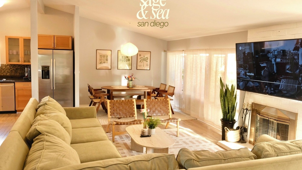 Photo of Livingroom in Serra Mesa