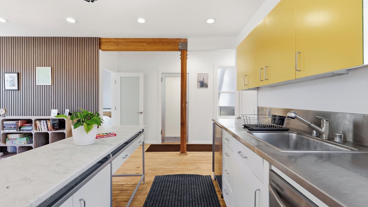 Photo of Kitchen in China Basin
