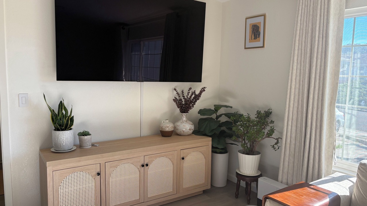 Photo of Livingroom in Hercules