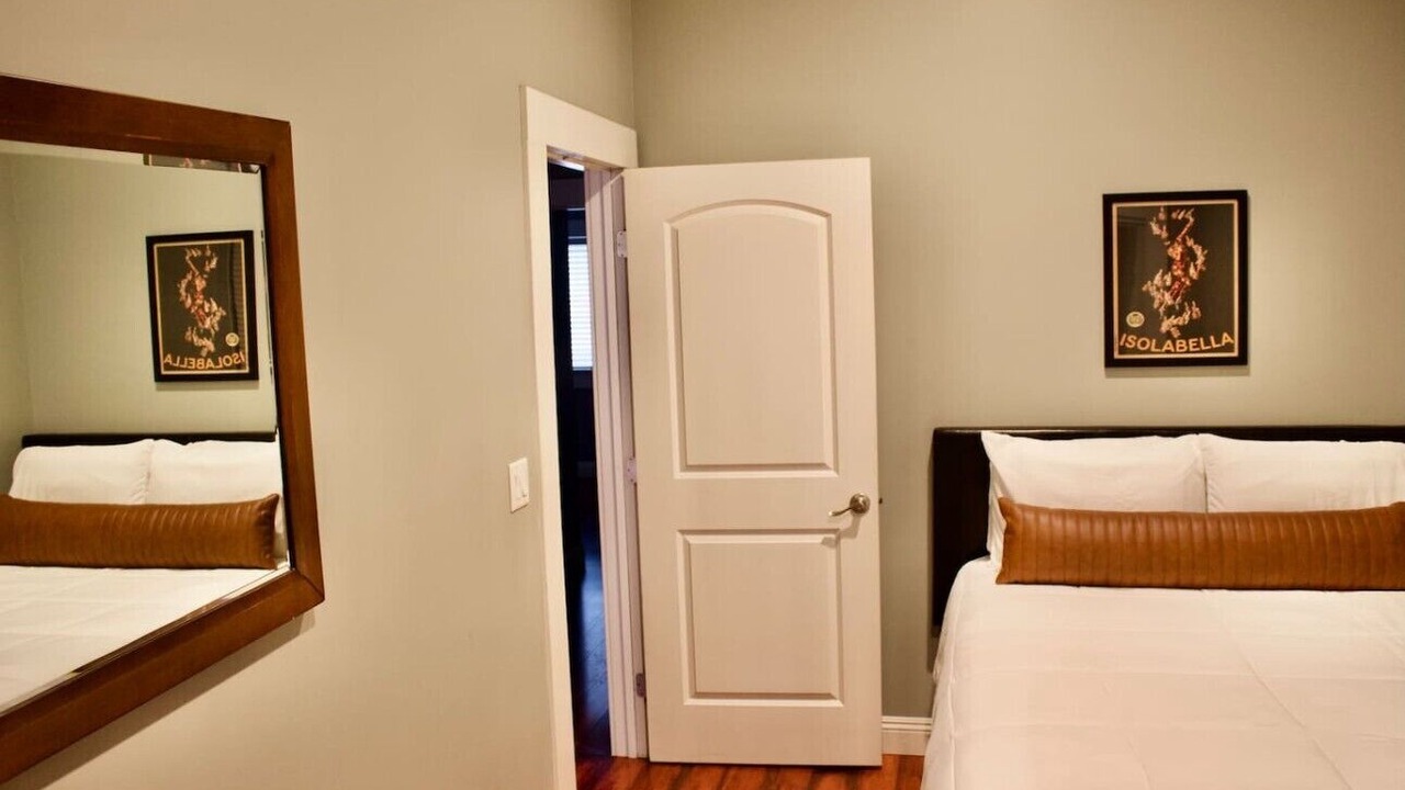 Photo of Bedroom in Downtown Sacramento