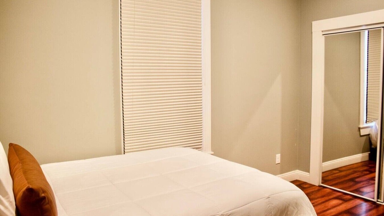 Photo of Bedroom in Downtown Sacramento