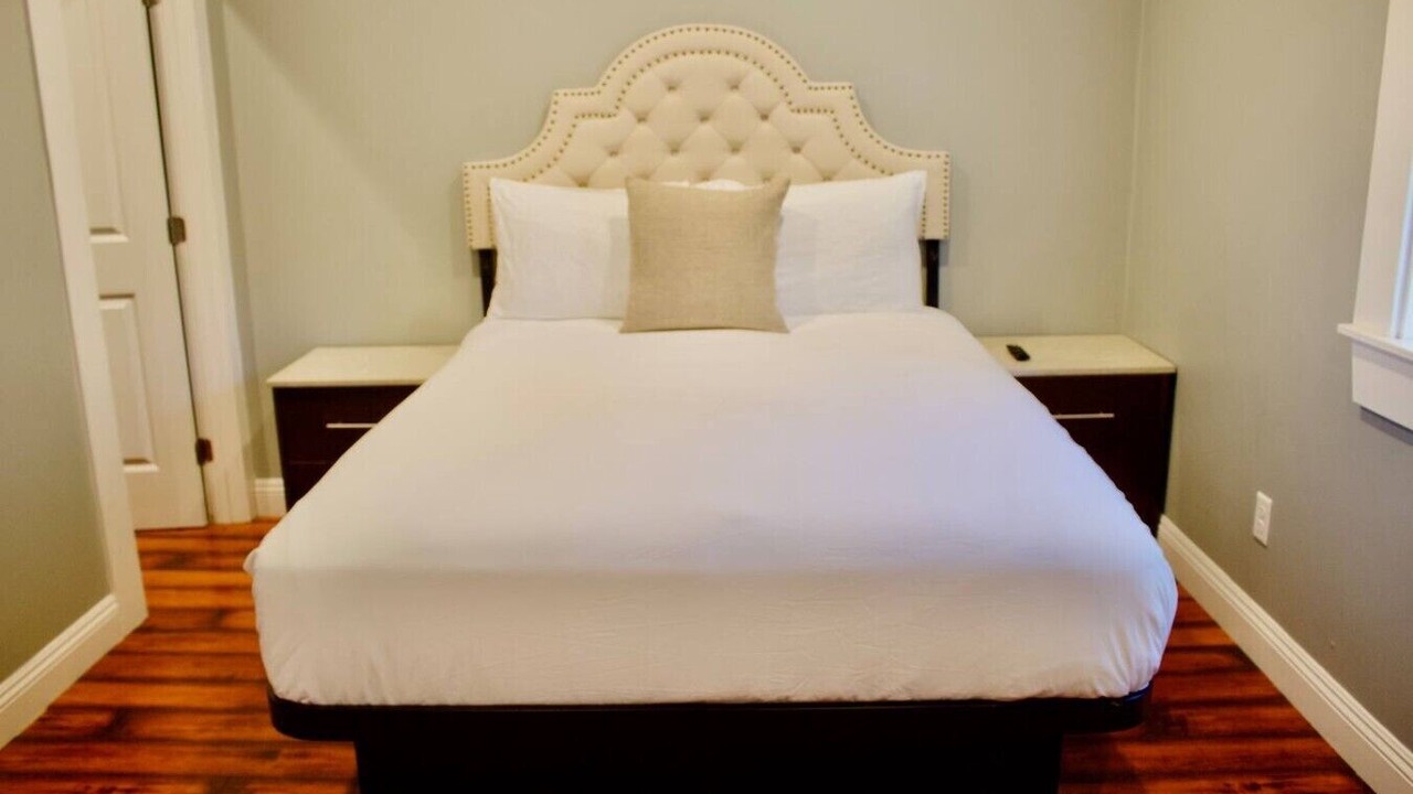 Photo of Bedroom in Downtown Sacramento