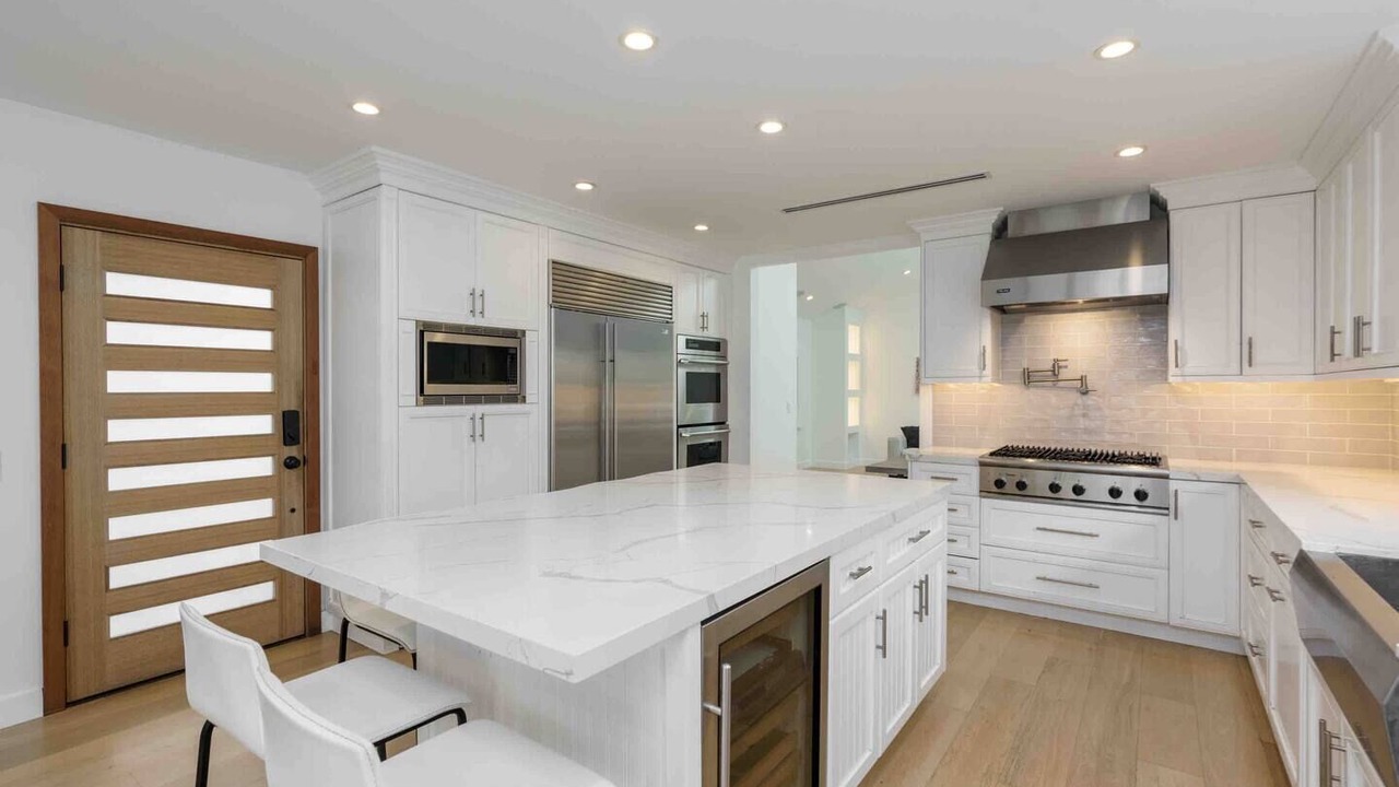 Photo of Kitchen in Woodland Hills