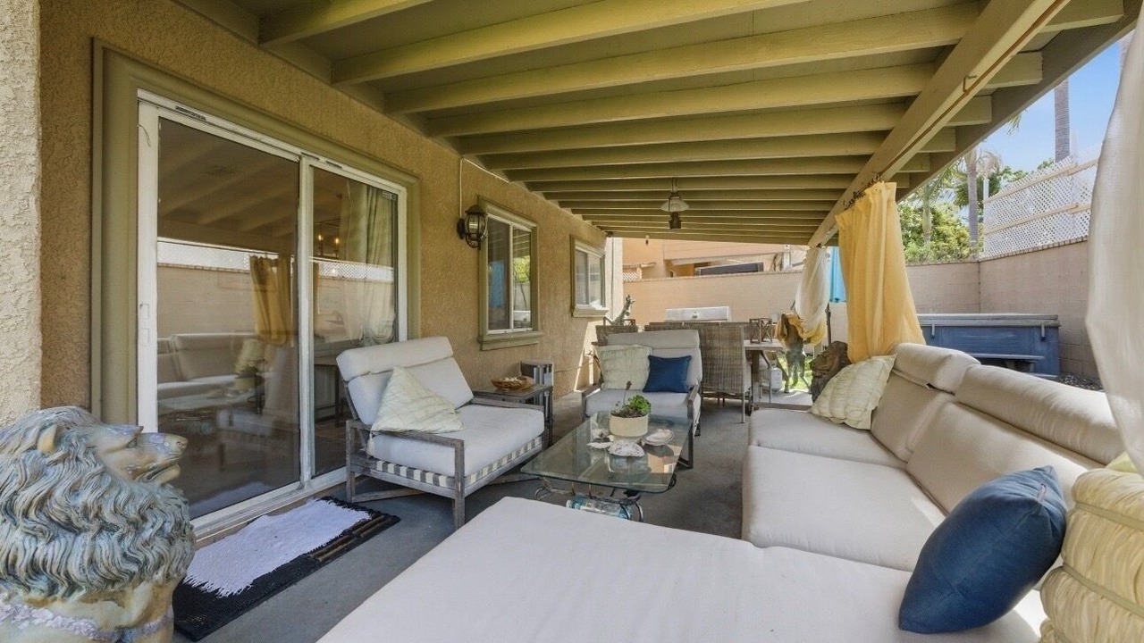 Photo of Patio Balcony in Lomita