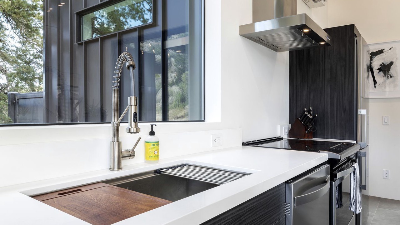 Photo of Kitchen in Yucca Valley