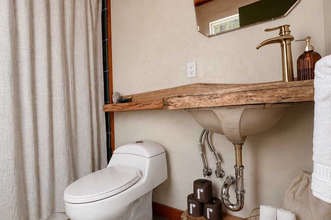 Photo of Bathroom in Idyllwild