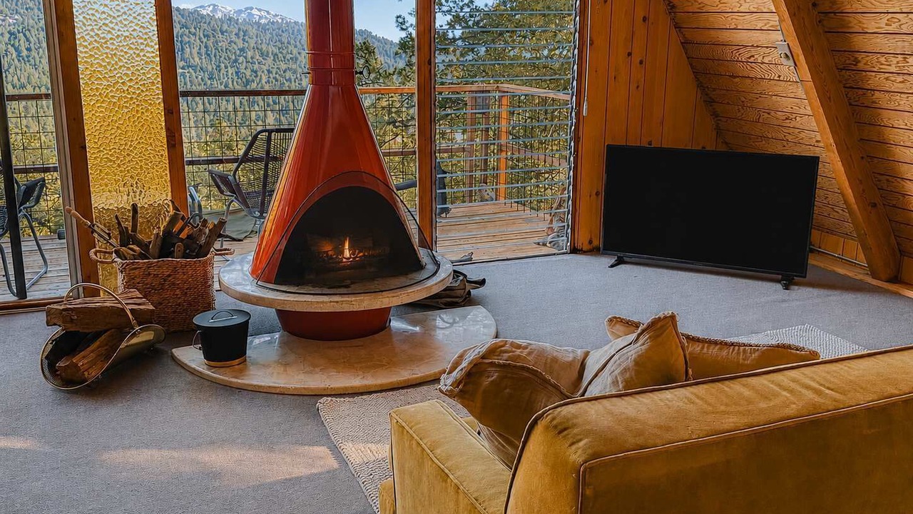 Photo of Livingroom in Idyllwild