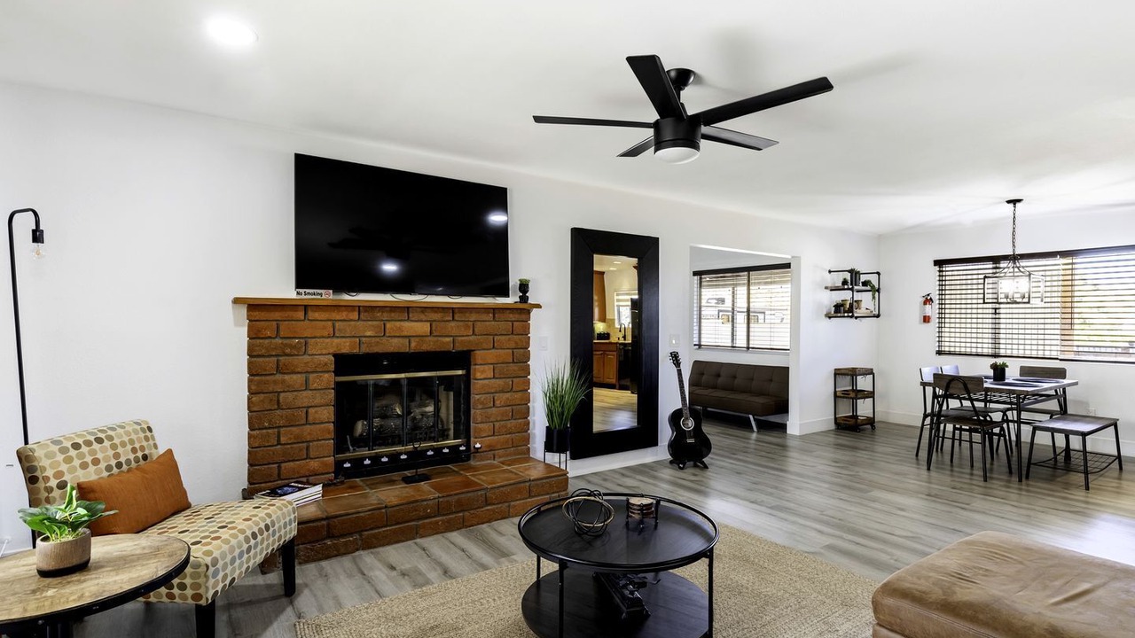 Photo of Livingroom in Yucca Valley