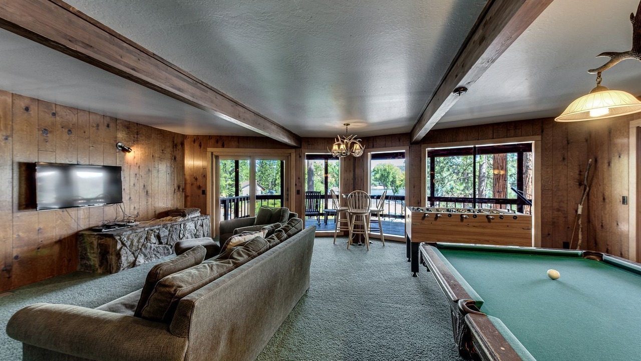 Photo of Livingroom in Groveland