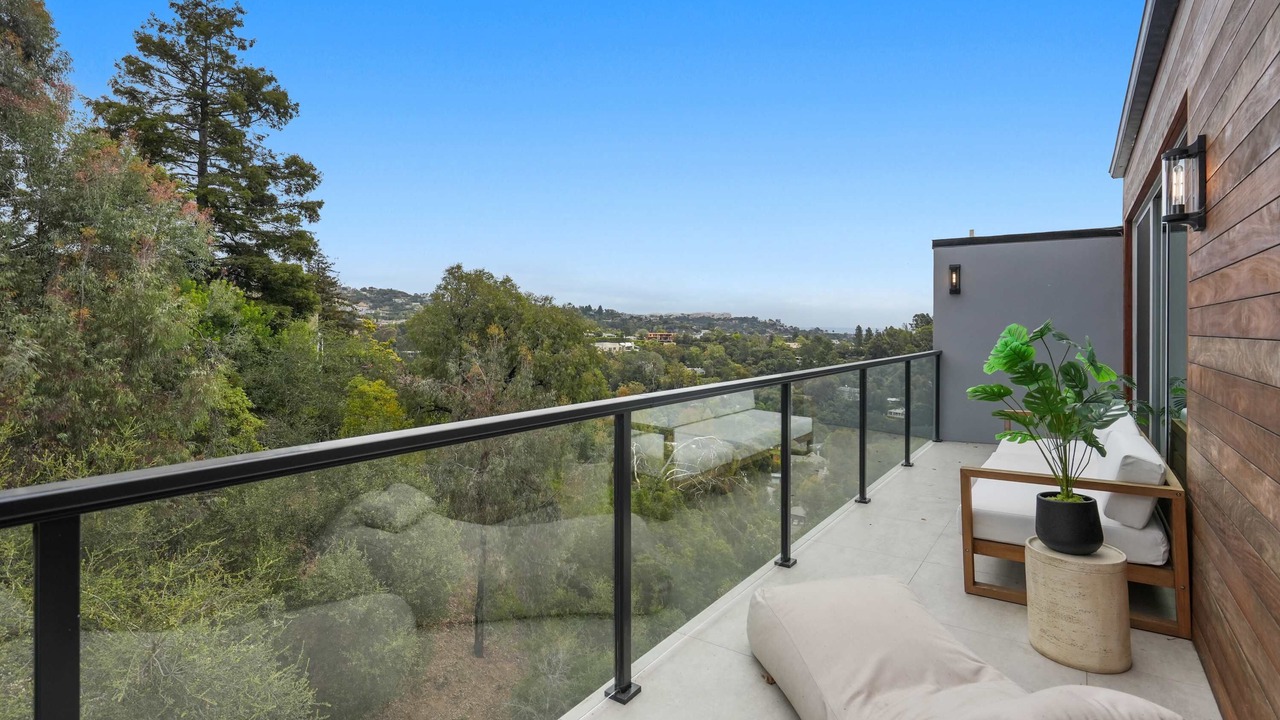 Photo of Patio Balcony in Brentwood