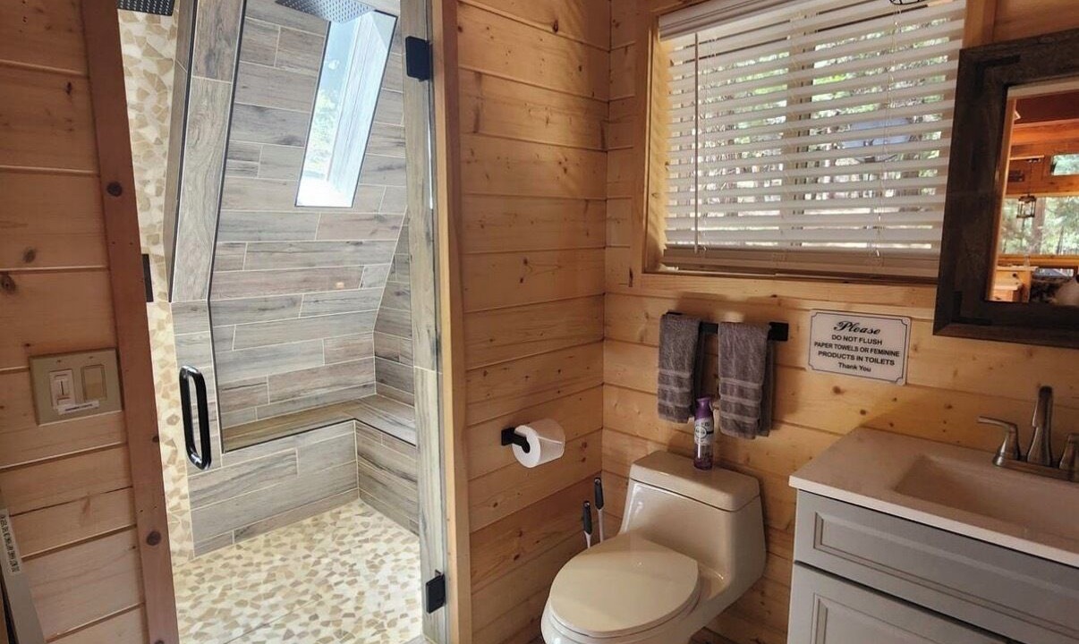 Photo of Bathroom in Blairsden-Graeagle