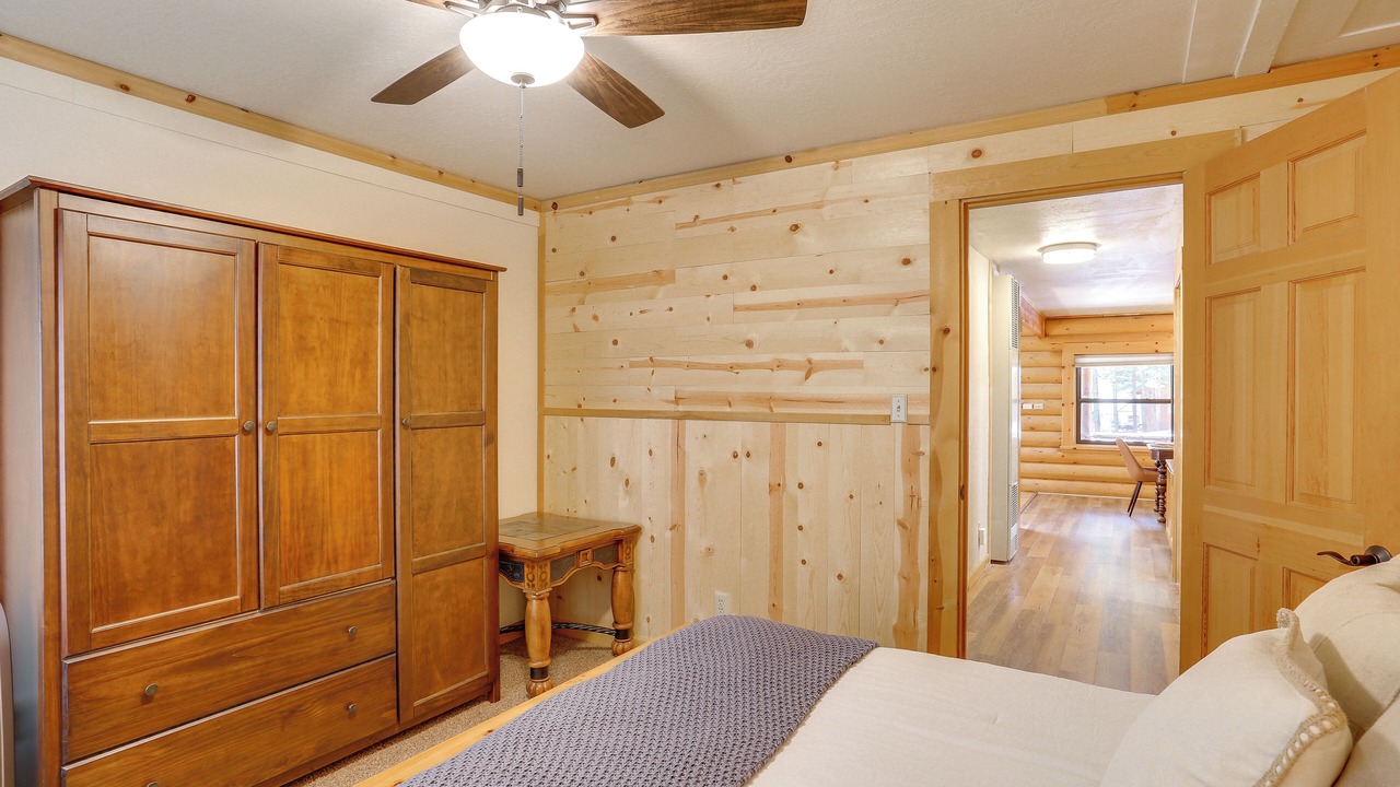 Photo of Bedroom in Lake Almanor Country Club