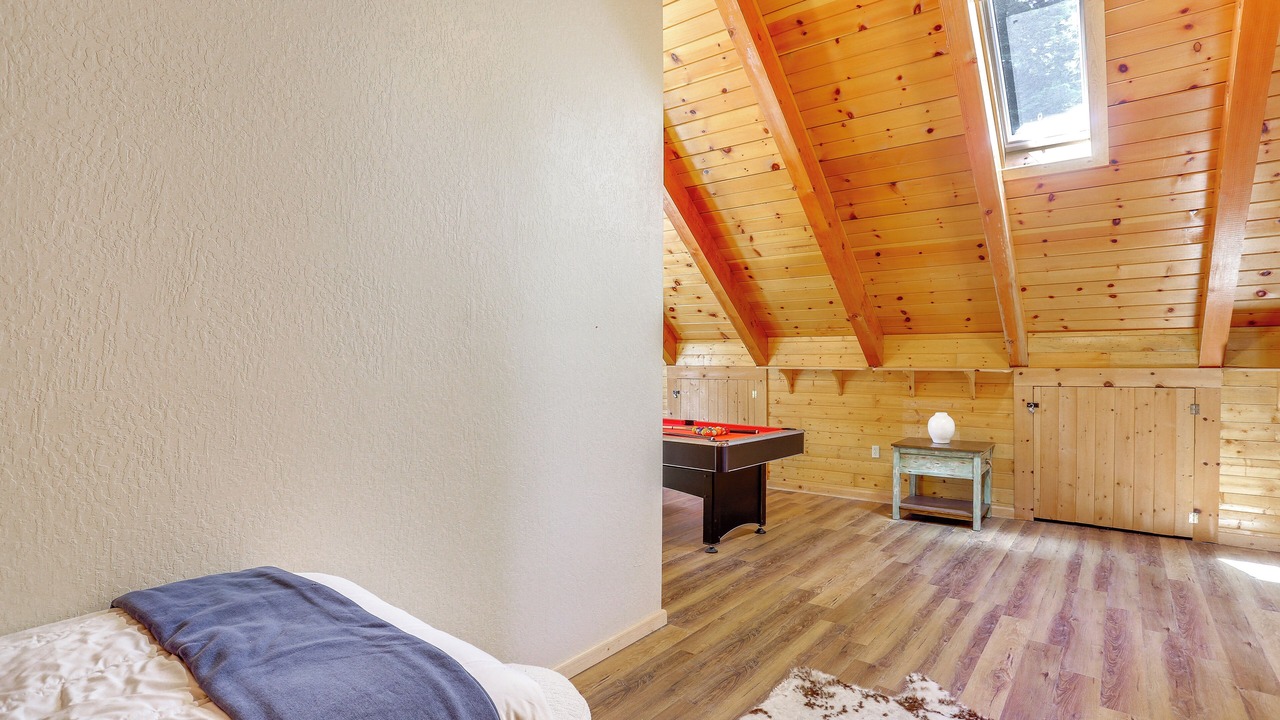 Photo of Bedroom in Lake Almanor Country Club