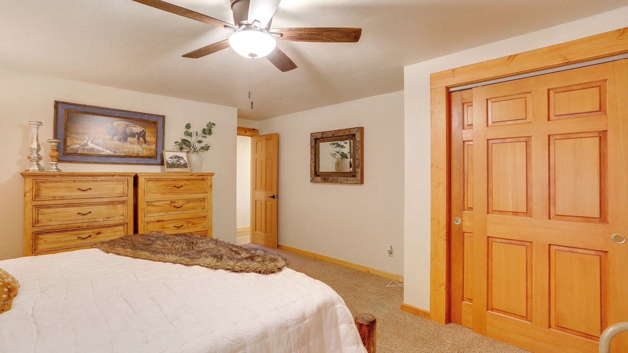 Photo of Bedroom in Lake Almanor Country Club