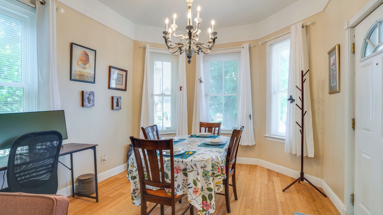 Photo of Livingroom in Tracy