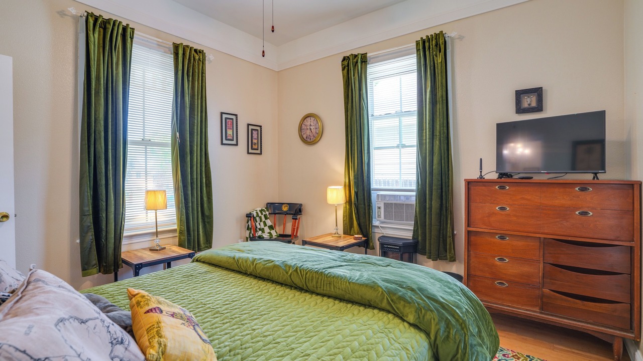 Photo of Bedroom in Tracy