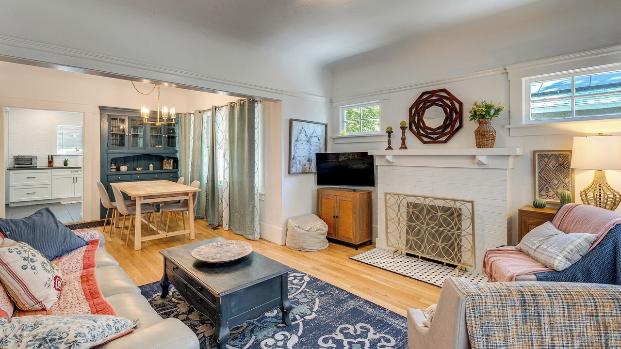 Photo of Bedroom in Woodland