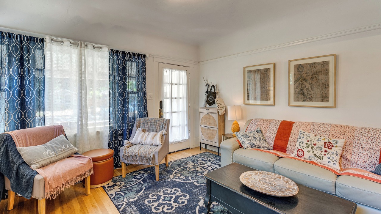 Photo of Livingroom in Woodland
