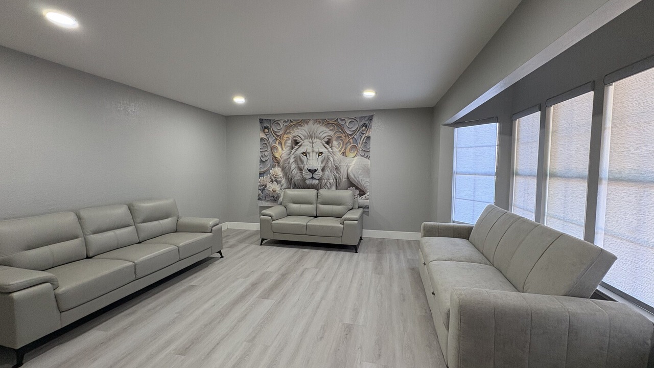 Photo of Livingroom in Oakley